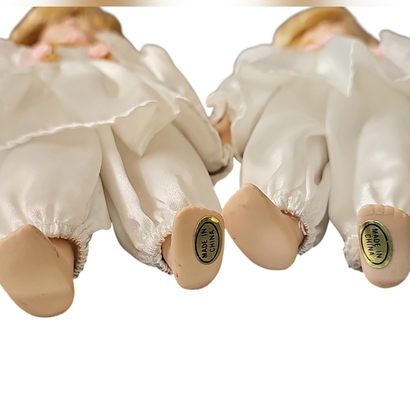 Two Vintage Porcelain Dolls - Picture 4 of 4